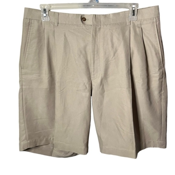 Fairway & Greene Men’s Golf Shorts - Picture 2 of 4